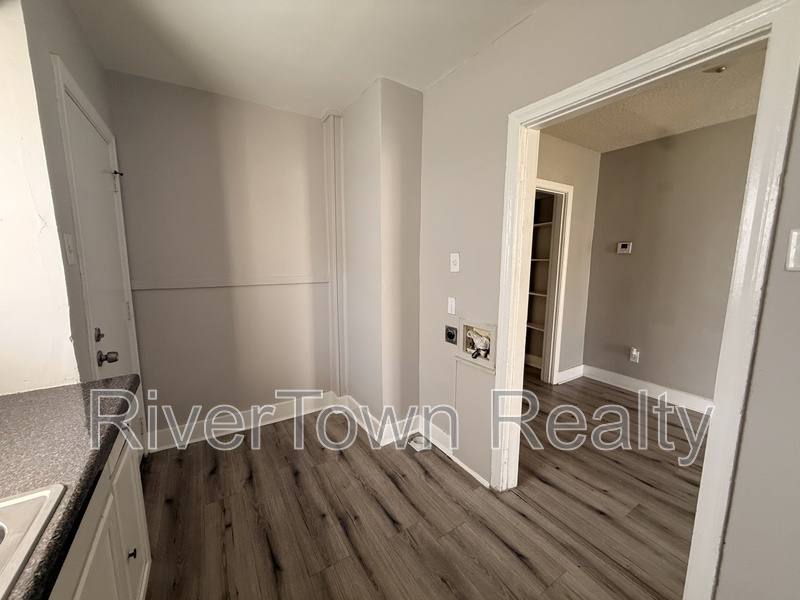 Apartment for rent at 3757 Fairmont Ave, Memphis, TN 38122