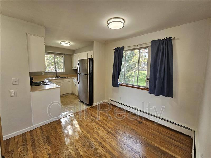 Apartment for rent at 904 W Lincoln Place #5, Spokane, WA 99204