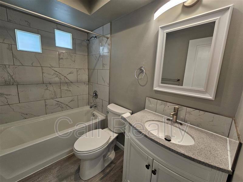 Apartment for rent at 904 W Lincoln Place #5, Spokane, WA 99204