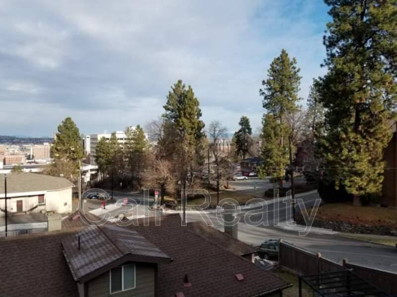 Apartment for rent at 904 W Lincoln Place #5, Spokane, WA 99204