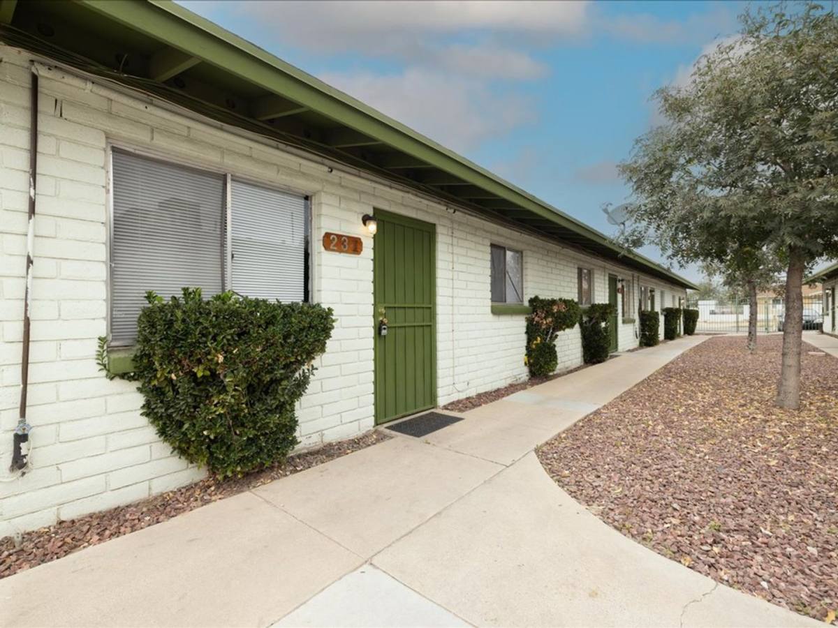 Townhouse for rent at 217-231 W Rillito St, Tucson, AZ 85705