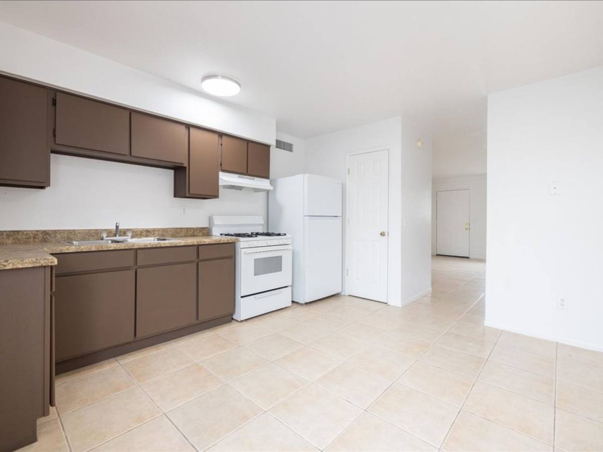 Townhouse for rent at 217-231 W Rillito St, Tucson, AZ 85705