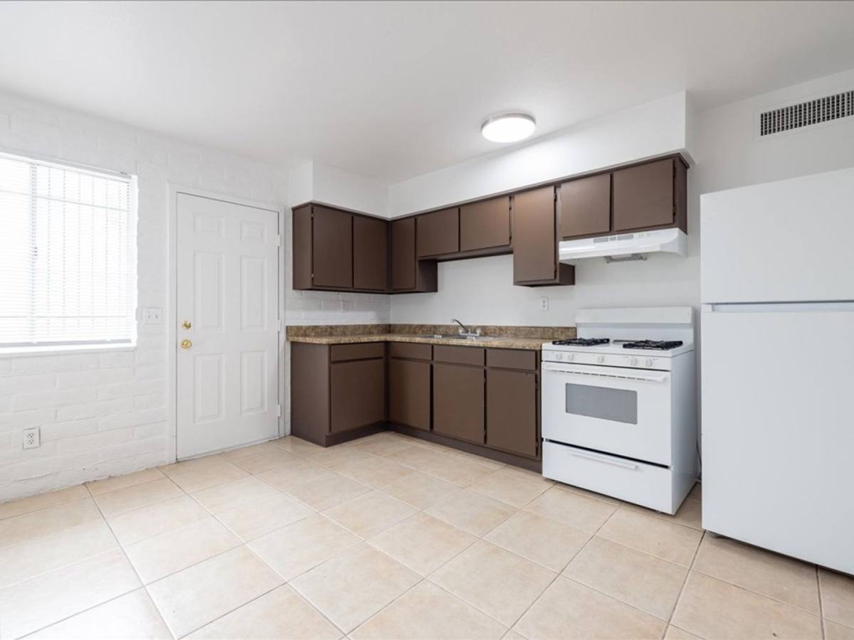 Townhouse for rent at 217-231 W Rillito St, Tucson, AZ 85705