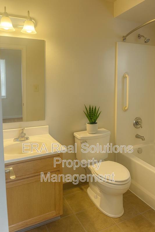 Apartment for rent at 371 Mayfair Blvd #D, Columbus, OH 43213