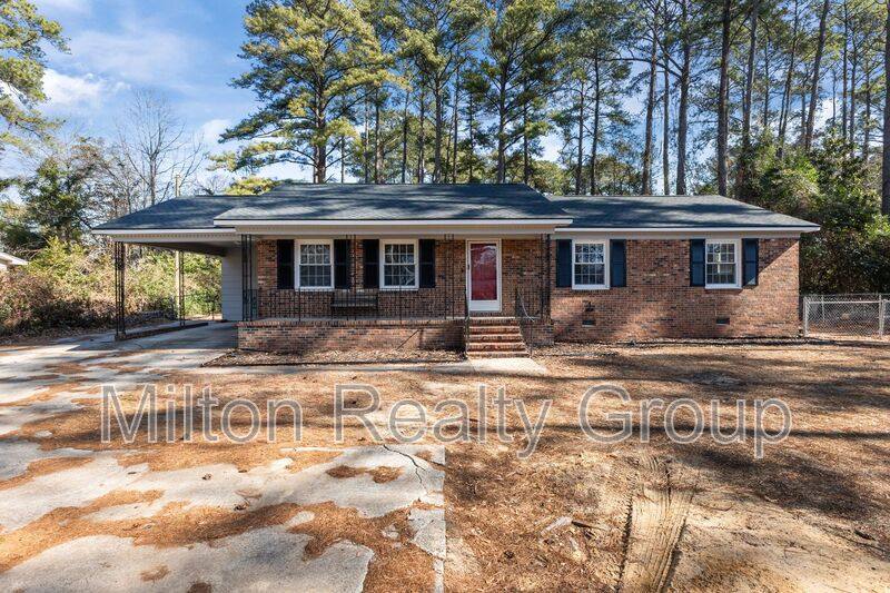 House for rent at 329 S McPherson Church, Fayetteville, NC 28303