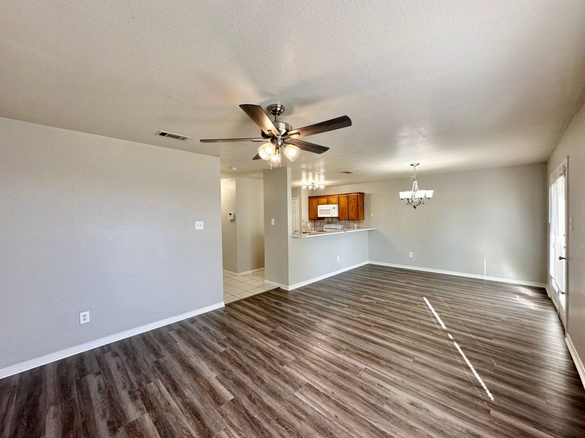 Townhouse for rent at 3709 Woodrow Dr, Killeen, TX 76549
