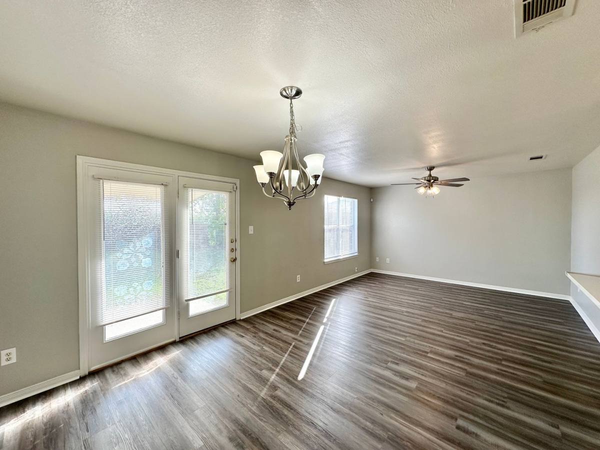 Townhouse for rent at 3709 Woodrow Dr, Killeen, TX 76549