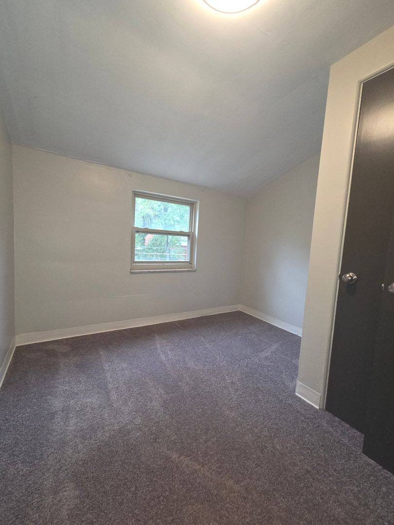 Apartment for rent at 930-944 Sleepy Hollow Rd, Pittsburgh, PA 15234