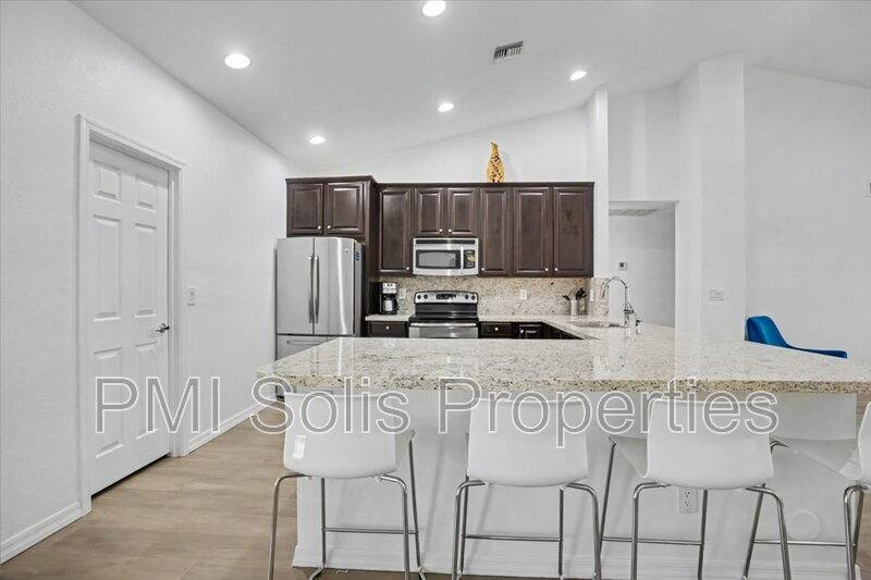 House for rent at 10198 E San Salvador Dr, Scottsdale, AZ 85258