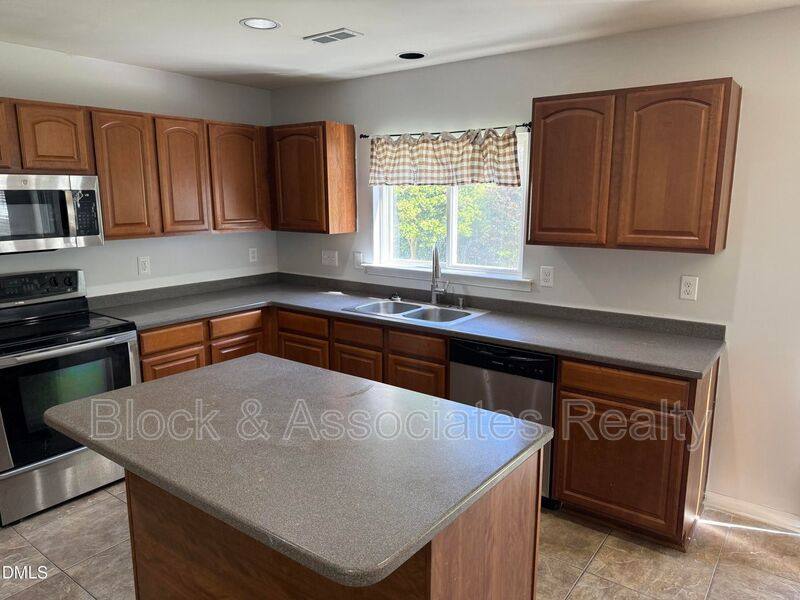 House for rent at 108 Poppy Hills Court, Raleigh, NC 27603