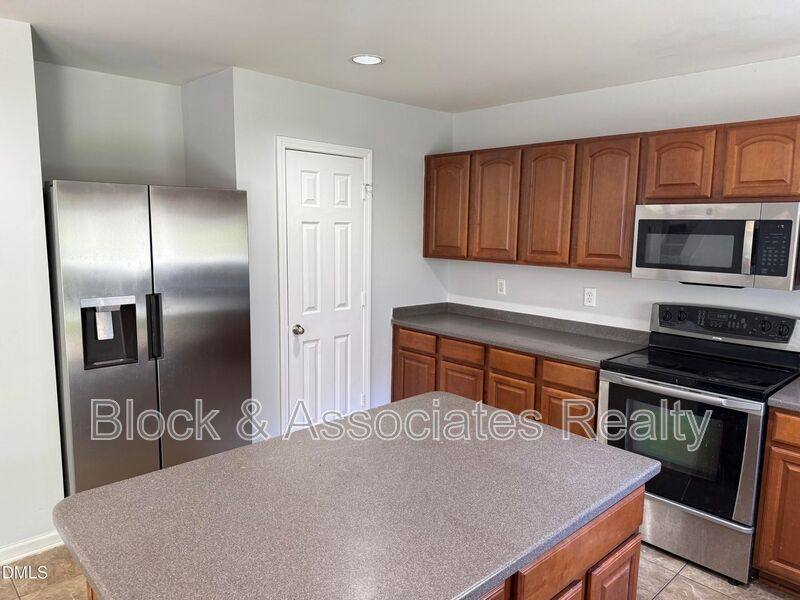 House for rent at 108 Poppy Hills Court, Raleigh, NC 27603