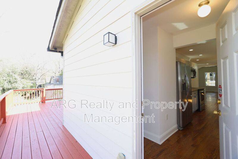 House for rent at 1095 Ira St SW, Atlanta, GA 30310
