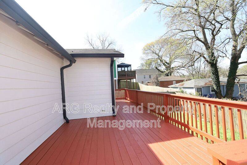 House for rent at 1095 Ira St SW, Atlanta, GA 30310