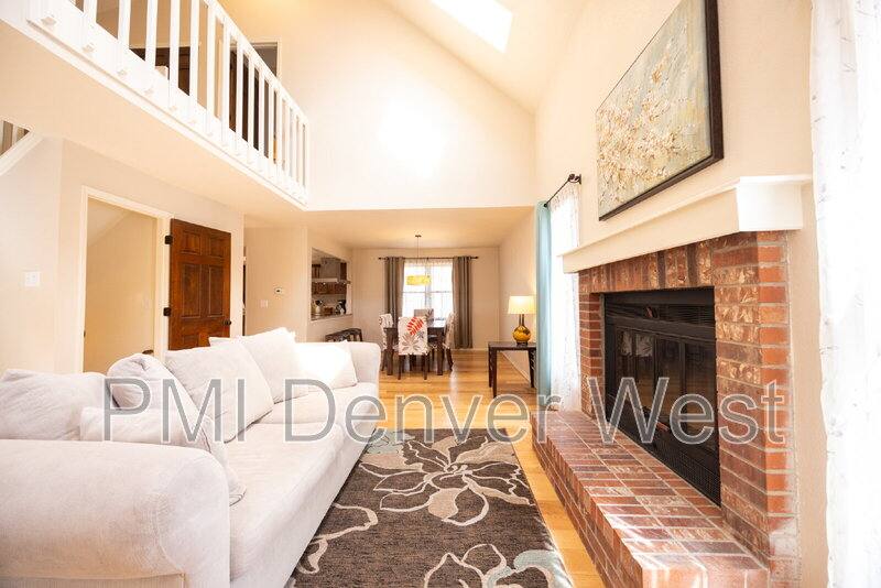 House for rent at 16821 E Hialeah Ave, Aurora, CO 80015