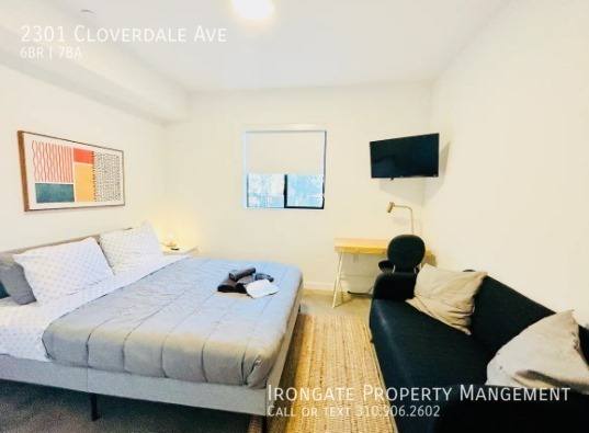 Townhouse for rent at 2301 Cloverdale Ave, Los Angeles, CA 90016