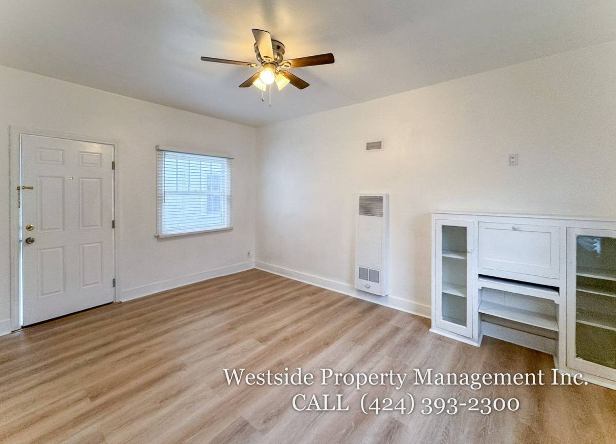 Apartment for rent at 1331 17th St E, Santa Monica, CA 90404