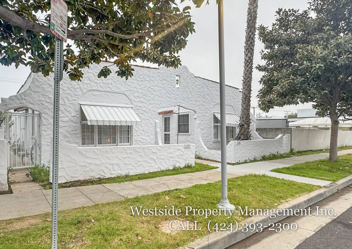 Apartment for rent at 1331 17th St E, Santa Monica, CA 90404