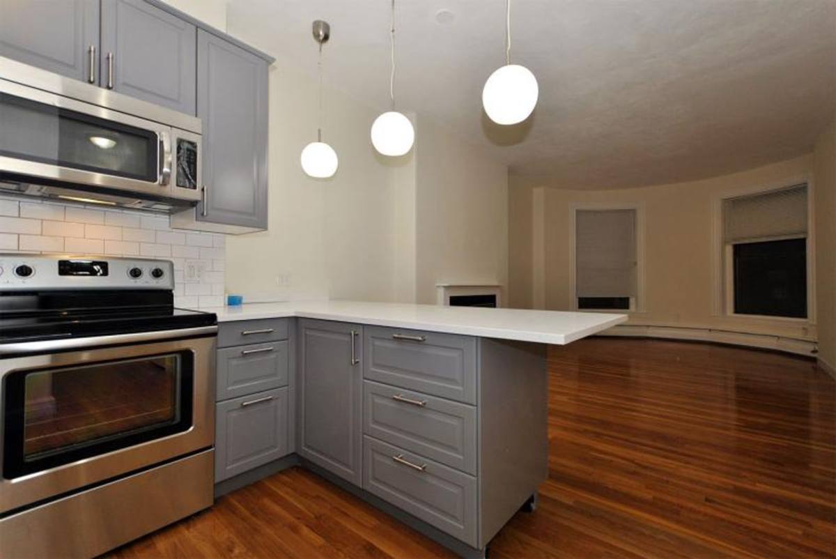 Apartment for rent at 922 Beacon St, Boston, MA 02215