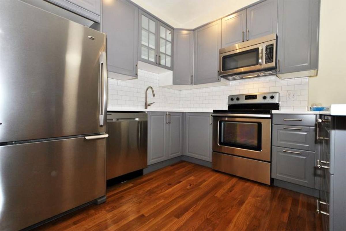 Apartment for rent at 922 Beacon St, Boston, MA 02215
