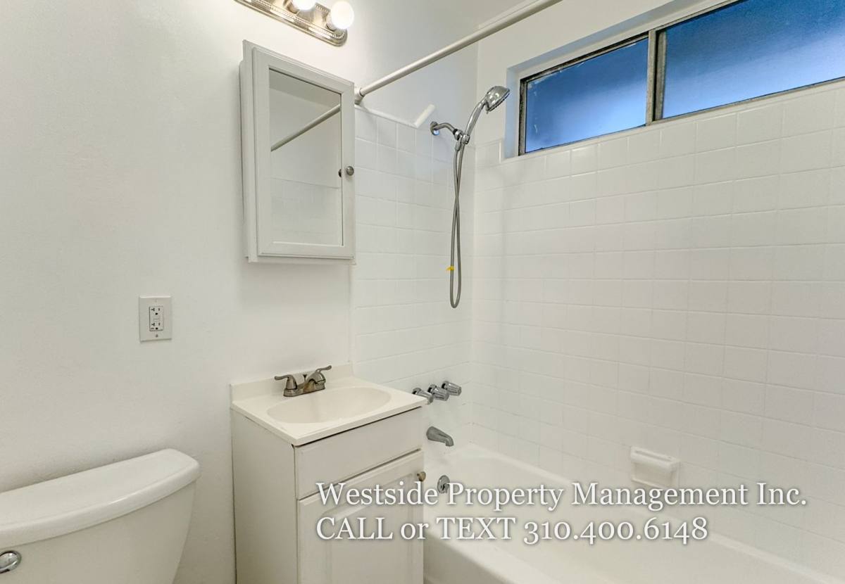 Apartment for rent at 3536 Hughes Ave #105, Los Angeles, CA 90034