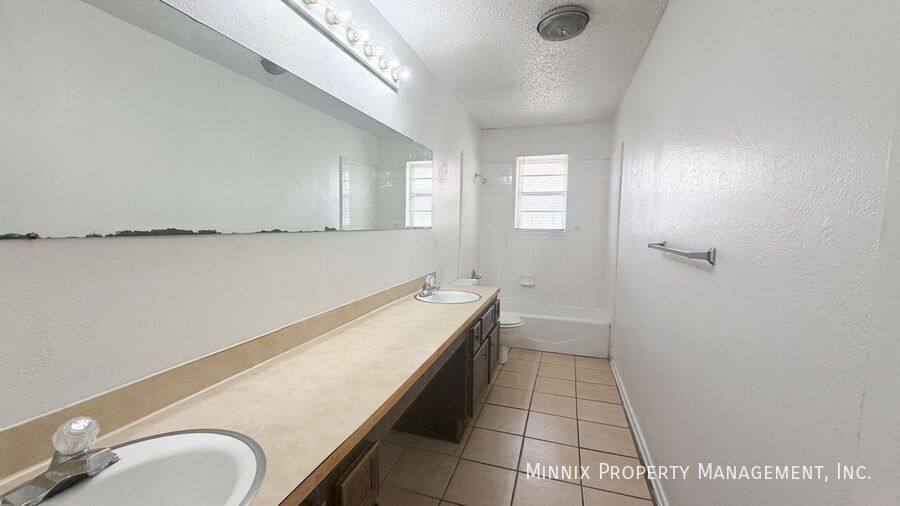 Townhouse for rent at 7306 Ave W #B, Lubbock, TX 79423
