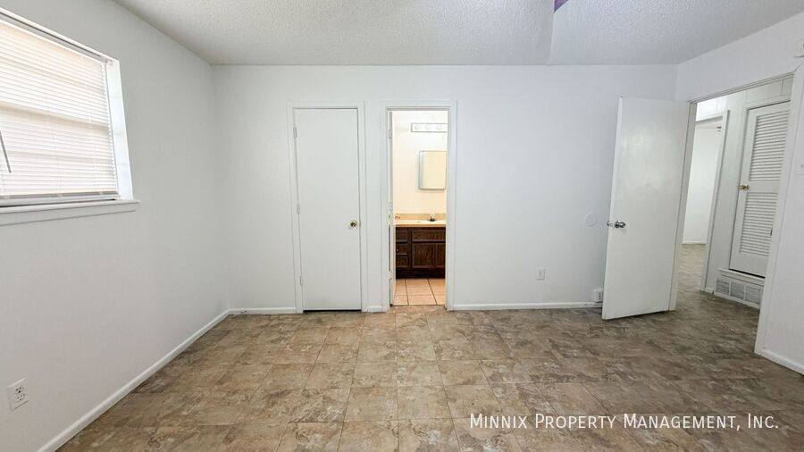 Townhouse for rent at 7306 Ave W #B, Lubbock, TX 79423