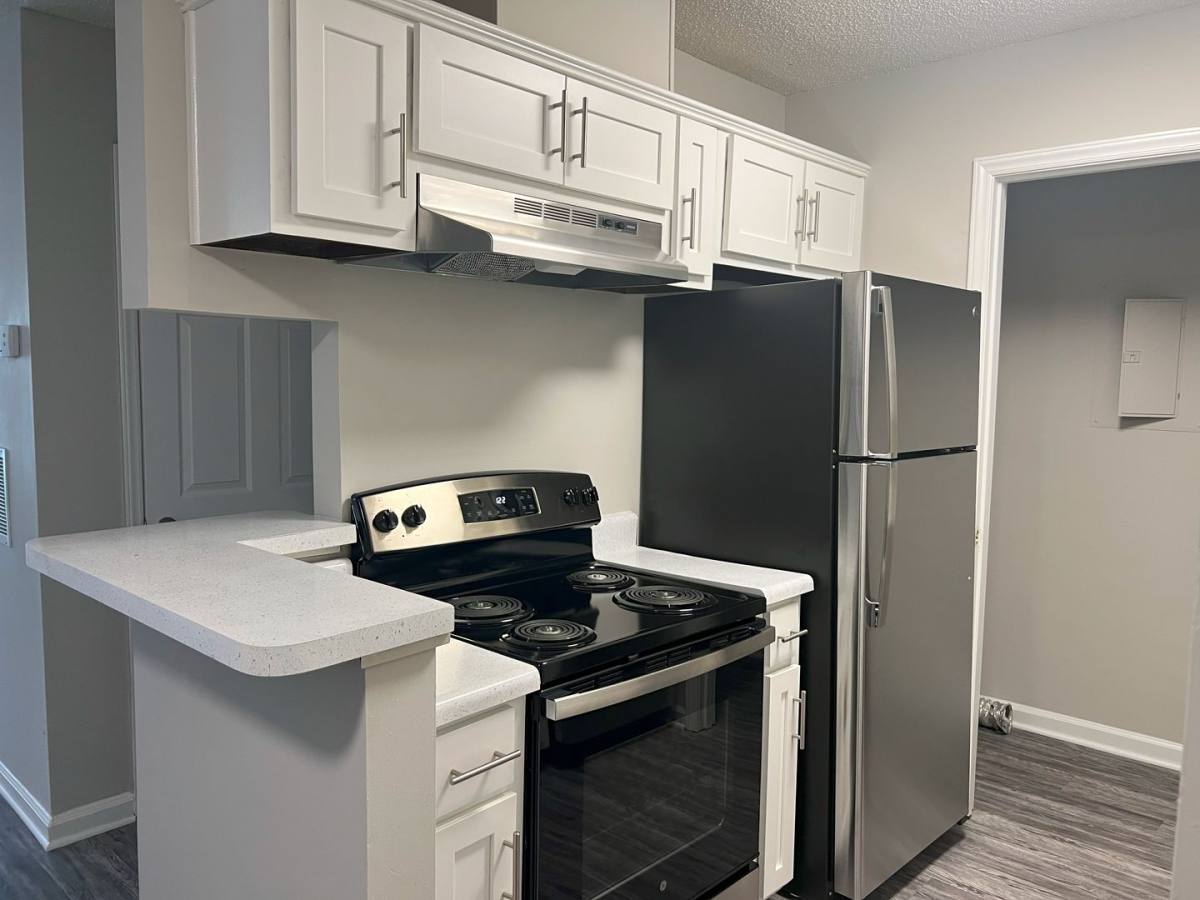 Apartment for rent at 3712 W Ave, Greensboro, NC 27407