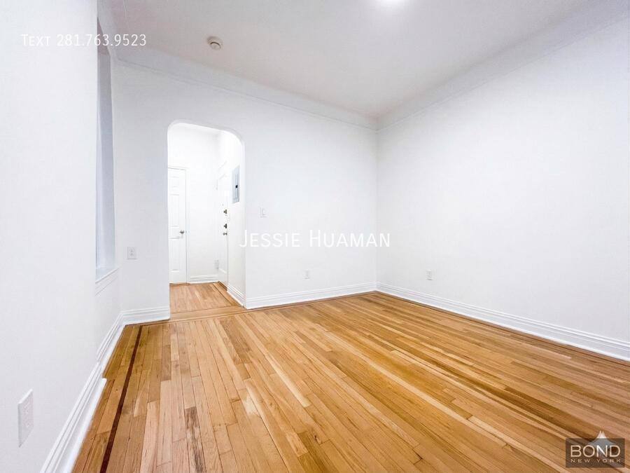 Apartment for rent at 123 E 82nd St #C, New York, NY 10028