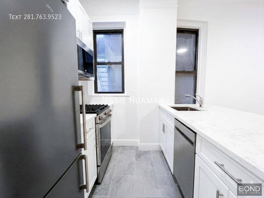 Apartment for rent at 123 E 82nd St #C, New York, NY 10028