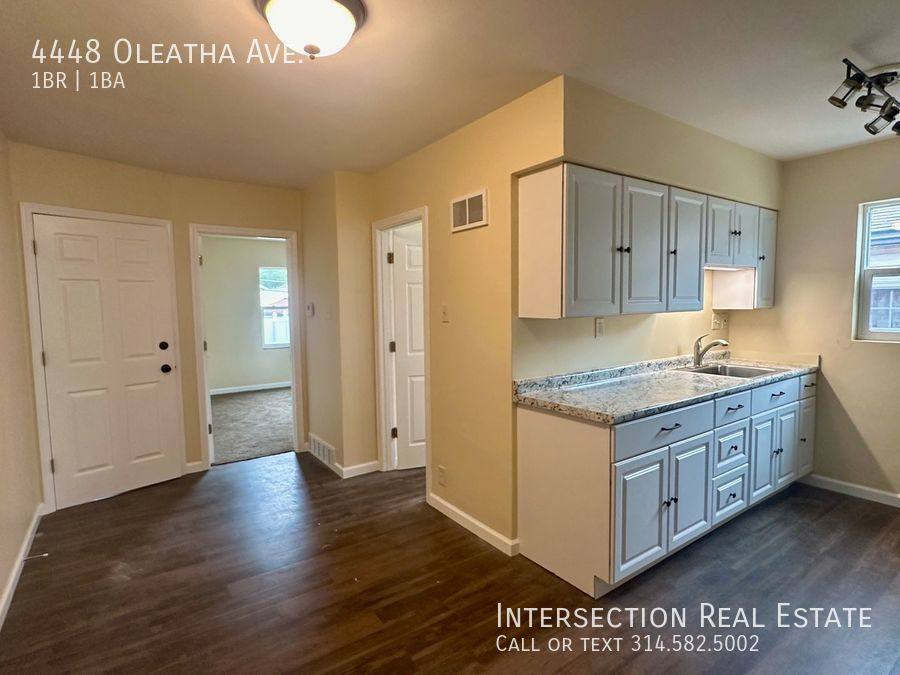 Apartment for rent at 4448 Oleatha Ave, Saint Louis, MO 63116