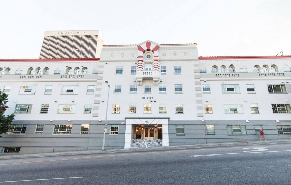 Apartment for rent at 3550 W 6th St, Los Angeles, CA 90020