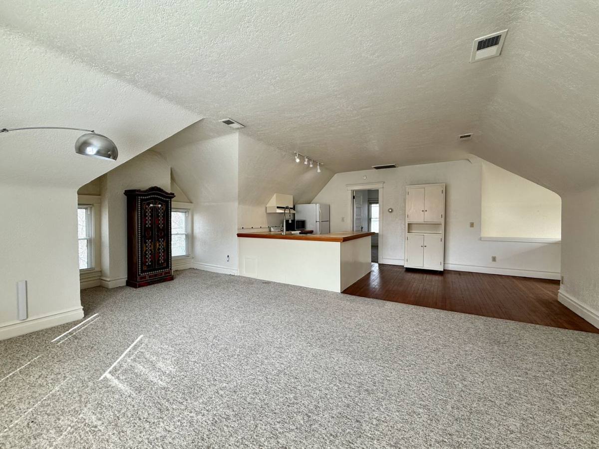 Apartment for rent at 3415 Locust St, Kansas City, MO 64109