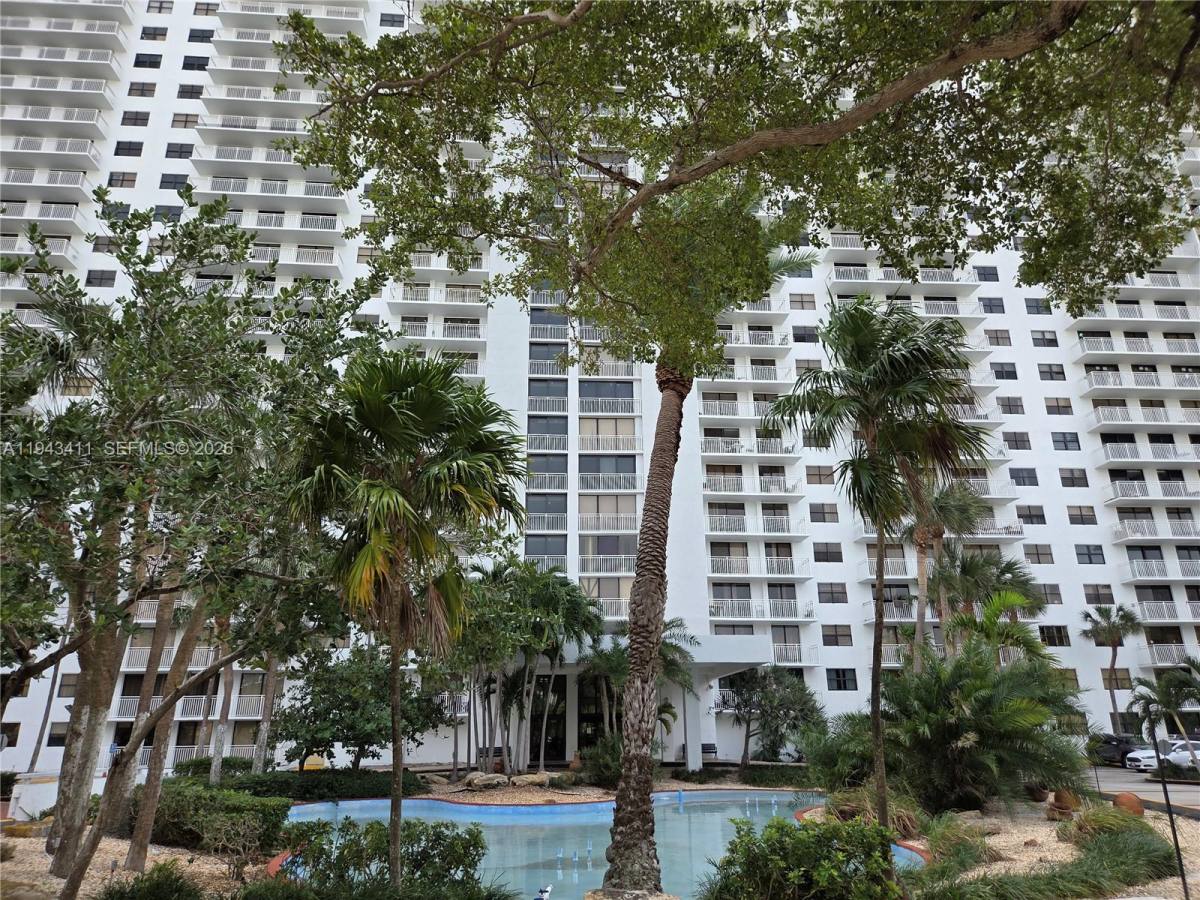 Apartment for rent at 210 174th St #1008, North Miami Beach, FL 33160