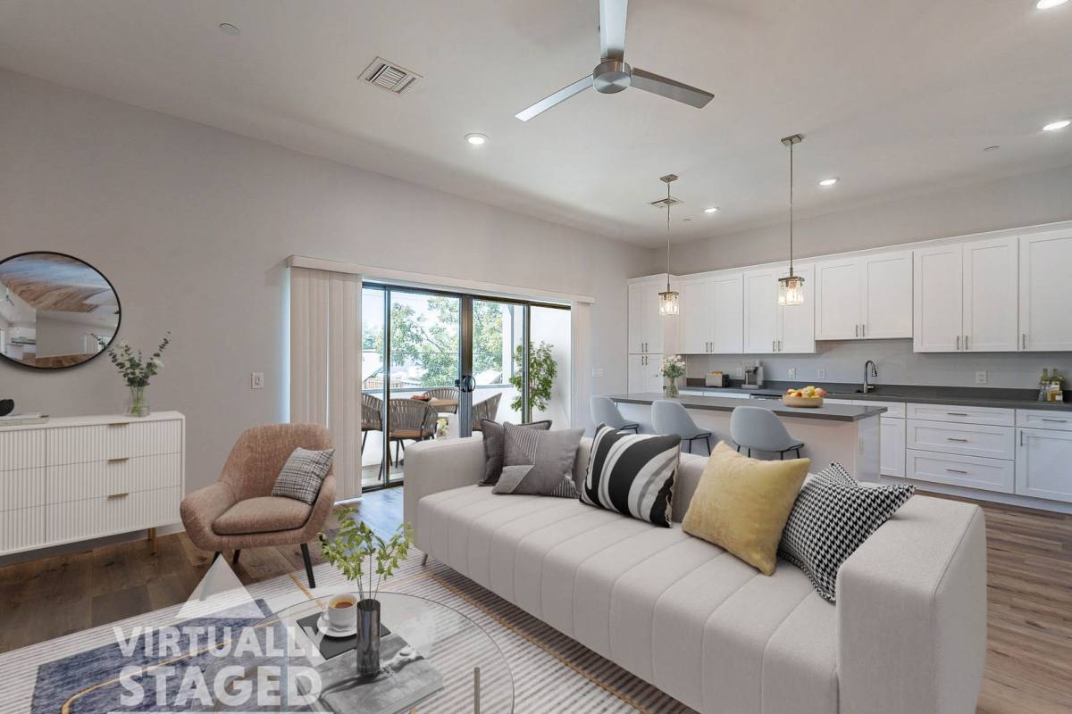 Townhouse for rent at 1645 E Cheery Lynn, Phoenix, AZ 85016