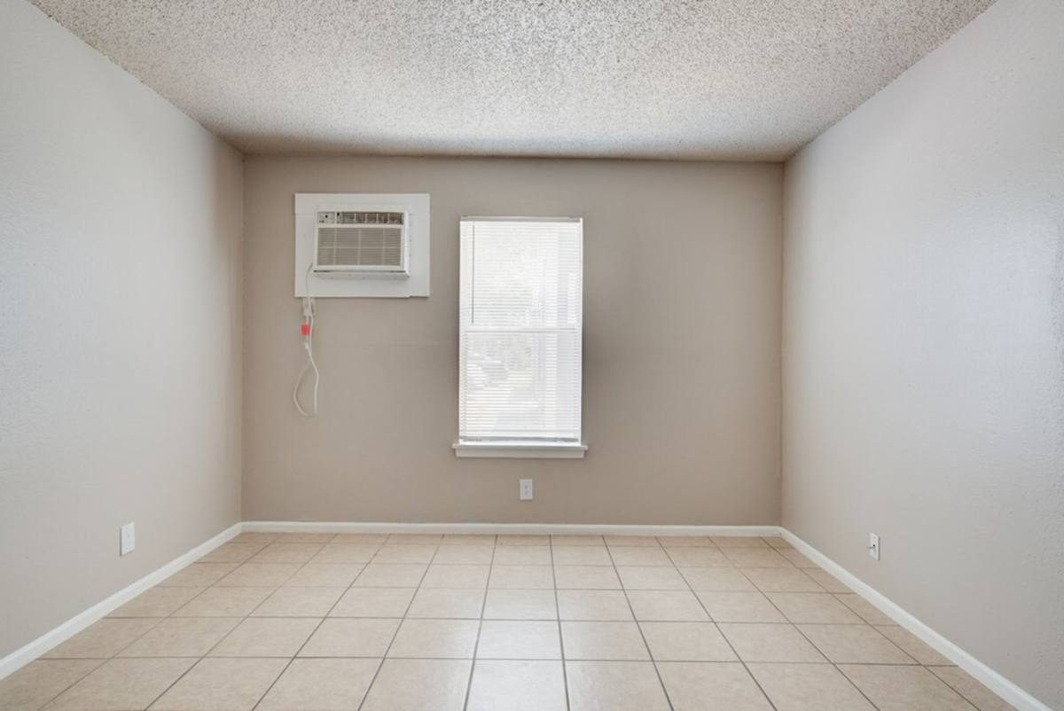 Apartment for rent at 321 Verne St, San Antonio, TX 78221