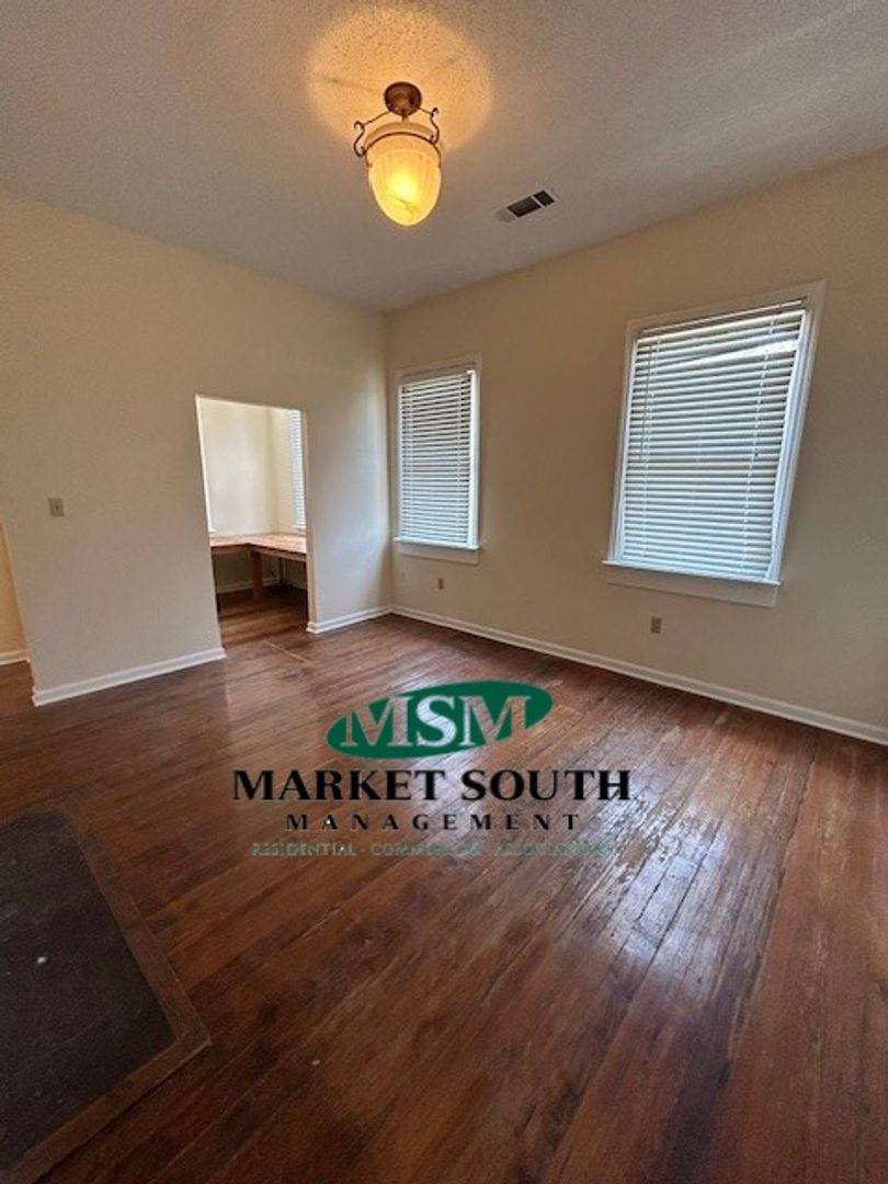 Apartment for rent at 212 E Anderson St, Savannah, GA 31401