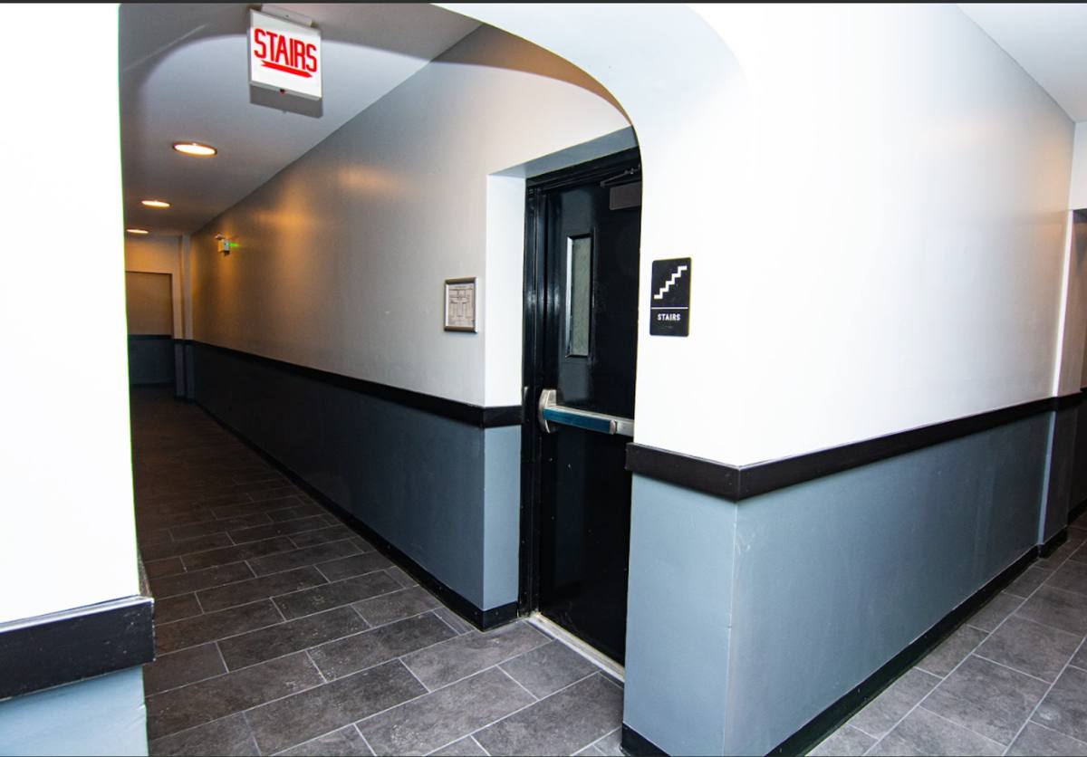 Apartment for rent at 7350 S Phillips Ave, Chicago, IL 60649