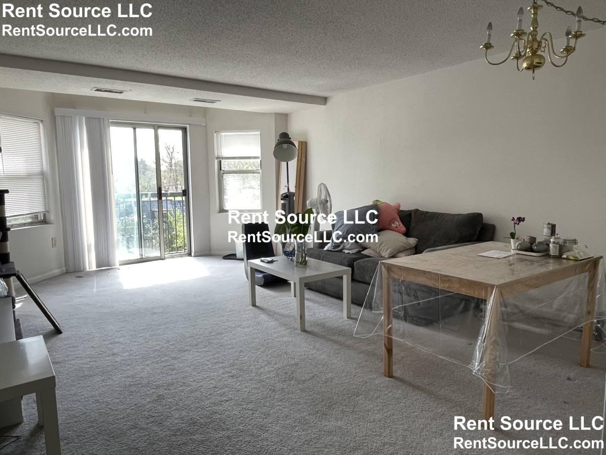 Townhouse for rent at 175 Beacon St #102, Somerville, MA 02143
