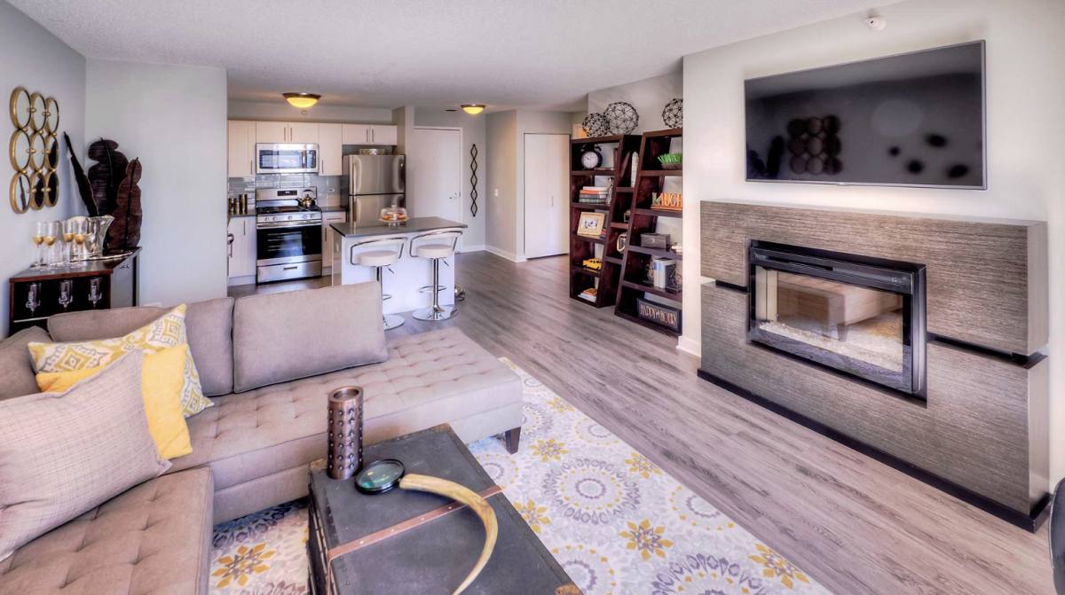 Apartment for rent at 544 N State St, Chicago, IL 60654