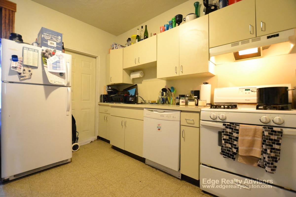 Apartment for rent at 53 Brackett St #1, Brighton, MA 02135