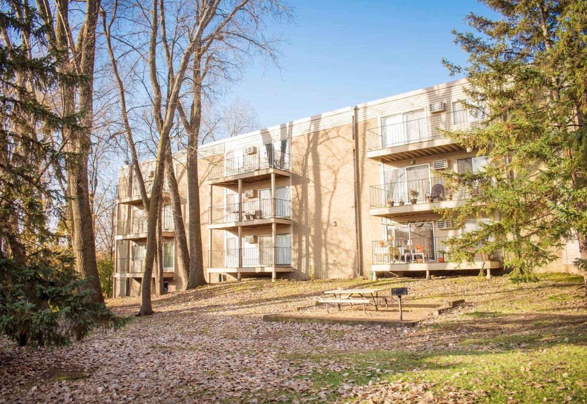 Apartment for rent at 135 Crosstown Blvd, Chaska, MN 55318