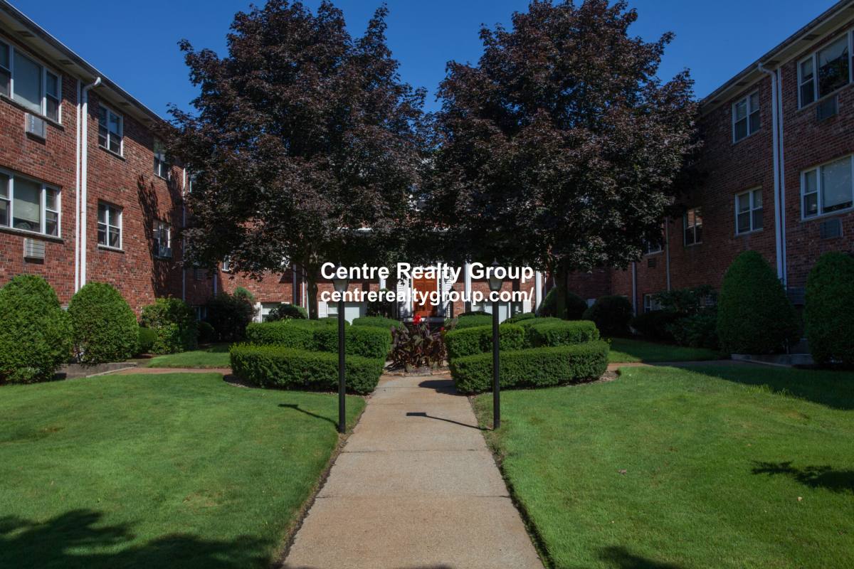 Apartment for rent at 89 Lexington #11, Auburndale, MA 02466