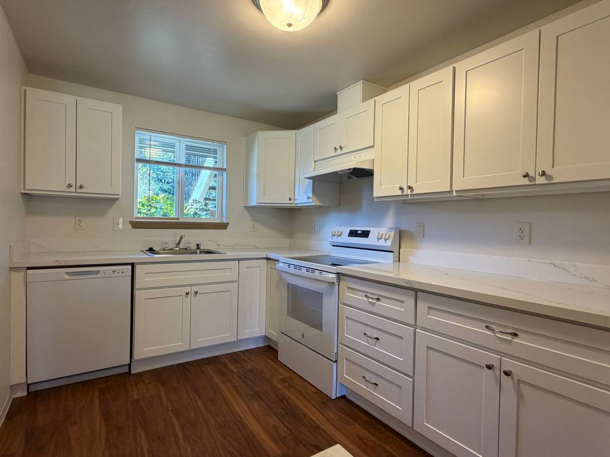 Apartment for rent at 5501 S Mullen St, Tacoma, WA 98409