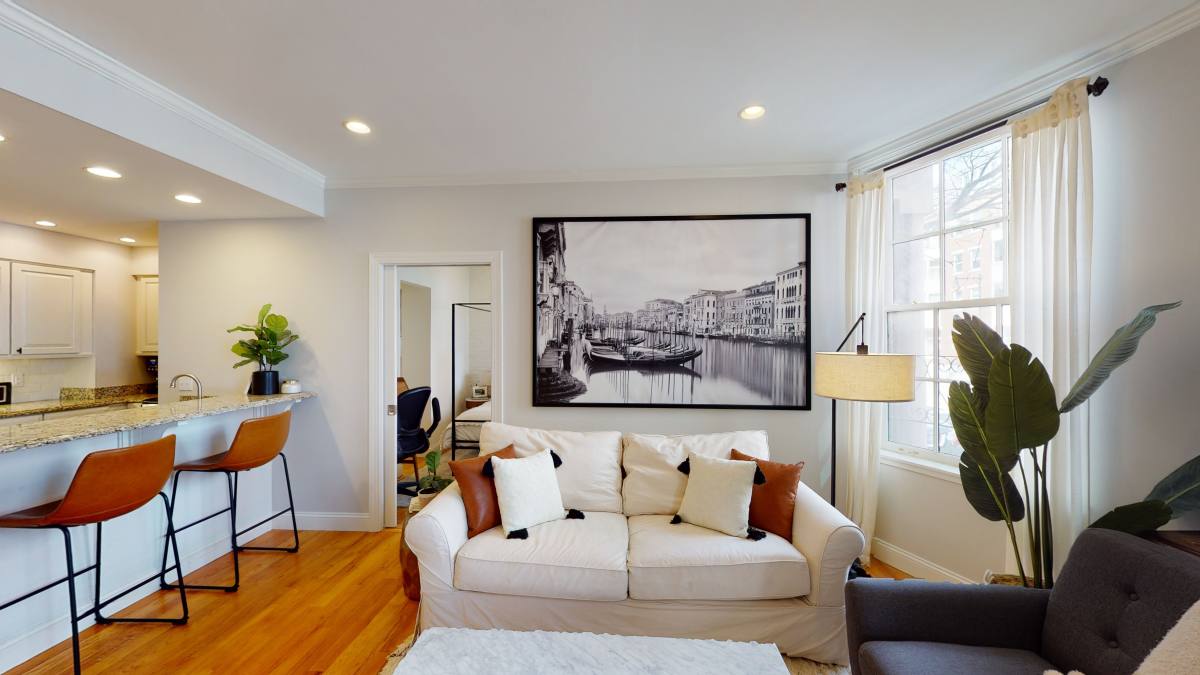 Apartment for rent at 27 Bowdoin #4, Boston, MA 02114