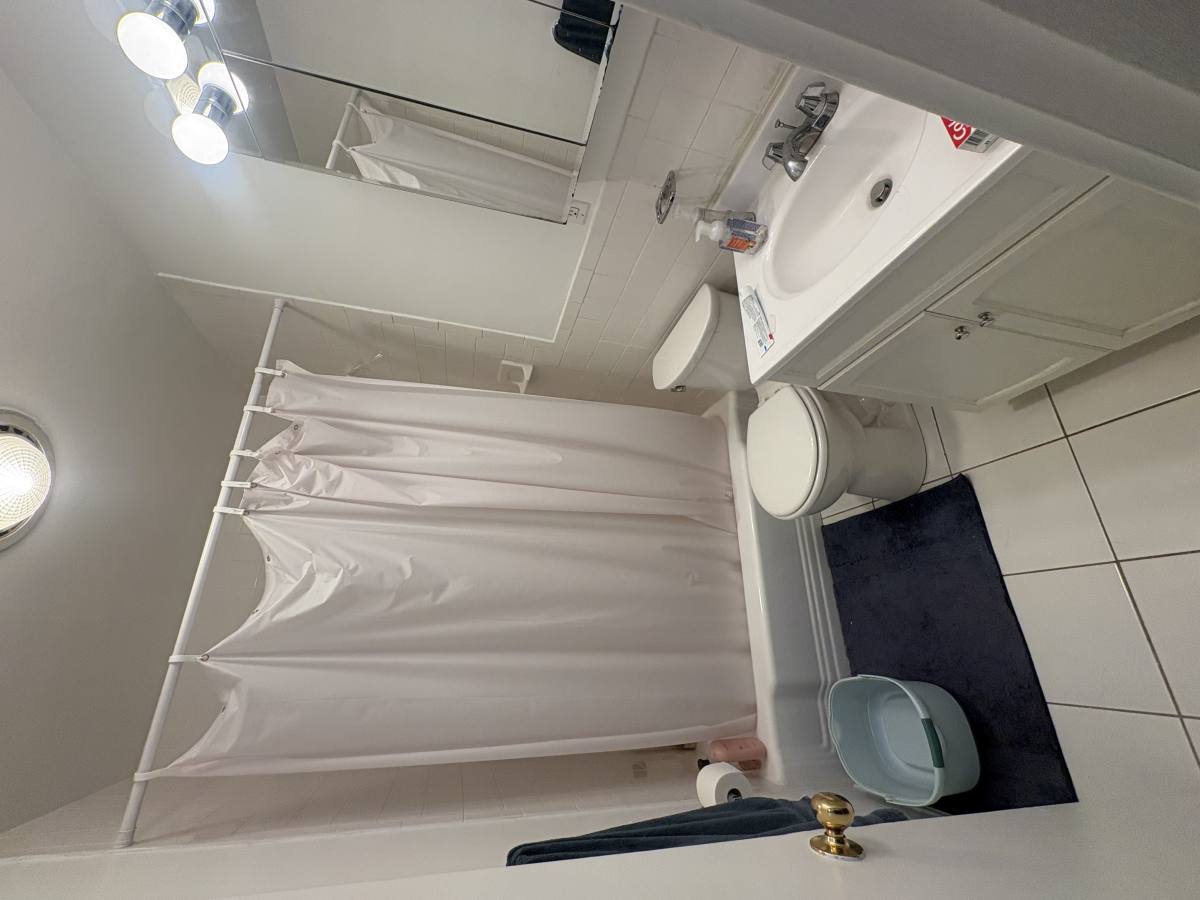 Apartment for rent at 17 Fairbanks St #12-1, Brookline, MA 02446