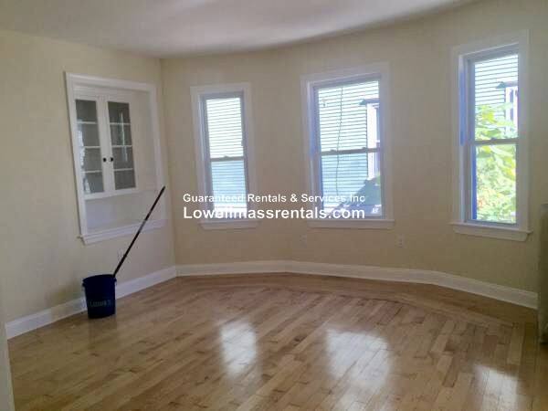 House for rent at 1211 Middlesex St #1, Lowell, MA 01851