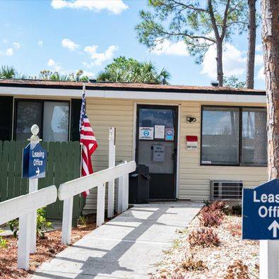 Apartment for rent at 33305 Ryan Dr, Leesburg, FL 34788
