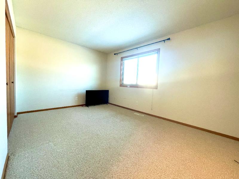 Apartment for rent at 460 Stanley St #2, Saint Paul, MN 55118