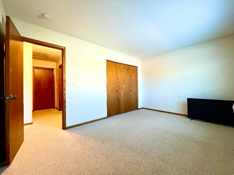 Apartment for rent at 460 Stanley St #2, Saint Paul, MN 55118