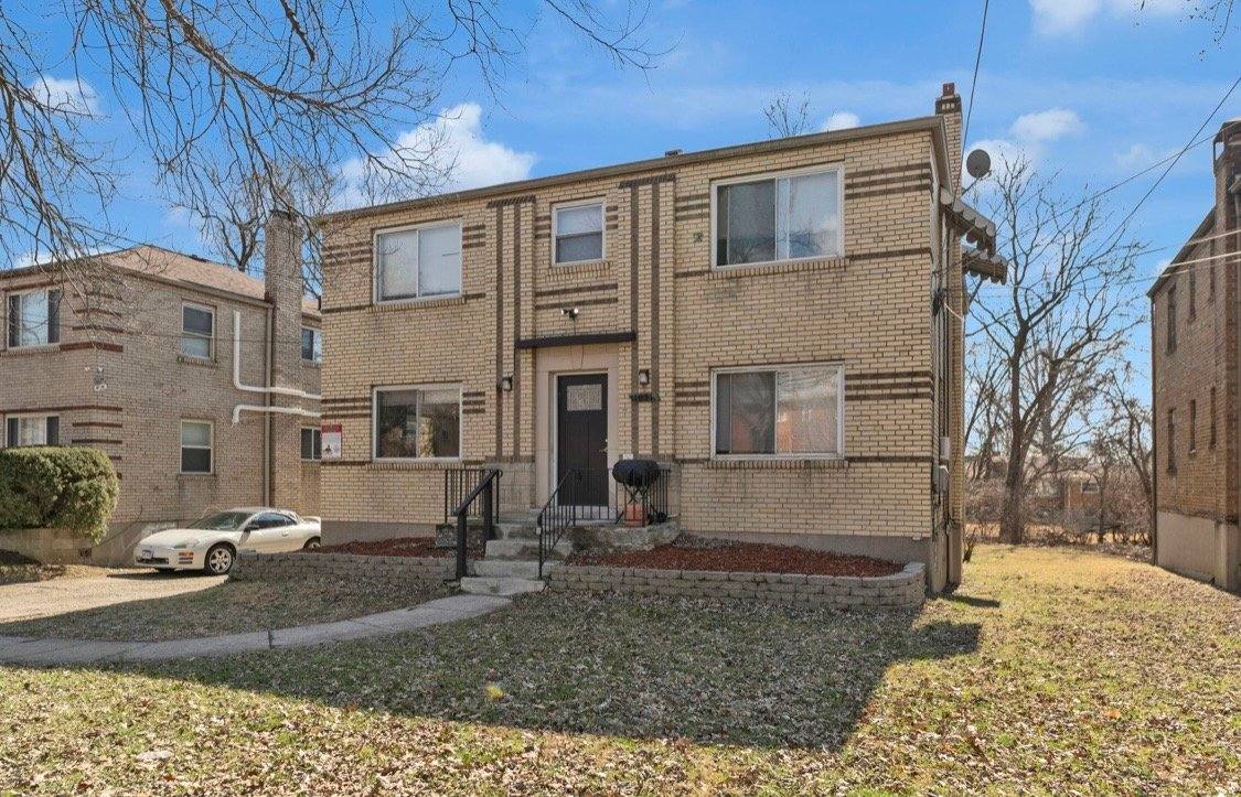 Apartment for rent at 1631 Summit Ave #2, Cincinnati, OH 45237